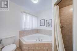 3 CHAO CRESCENT | Richmond Hill Ontario | Slide Image Thirty-two