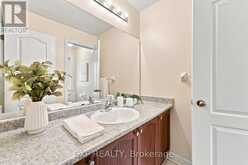 70 THORNLODGE DRIVE | Georgina Ontario | Slide Image Thirty