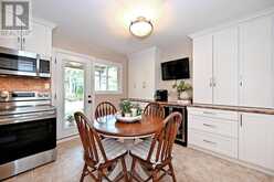 140 LUNDY'S LANE | Newmarket Ontario | Slide Image Fourteen