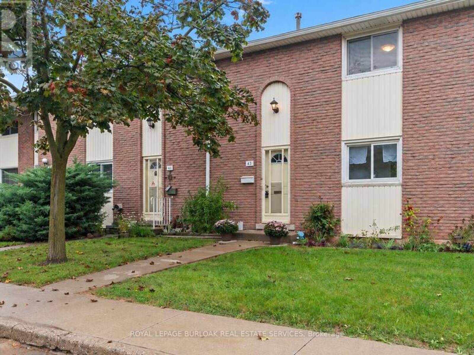 43 - 151 GATESHEAD CRESCENT, Hamilton, Ontario L8G 3W1