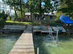 20 SNAKE ISLAND E Georgina Ontario, L4P 0M2