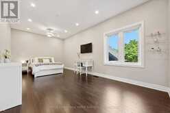 1036 VALLEY CREST CIRCLE | Oakville Ontario | Slide Image Nineteen