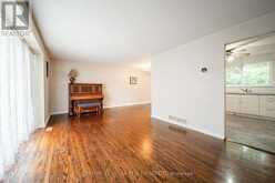 557 TRAFFORD CRESCENT | Oakville Ontario | Slide Image Six