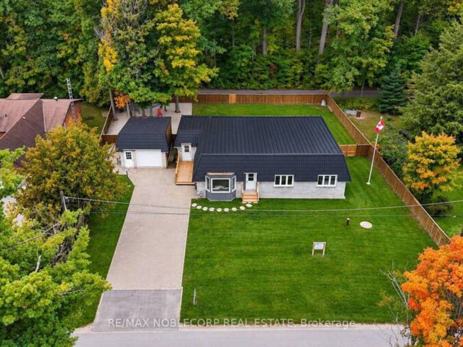 3914 ROSEMARY LANE, Innisfil, Ontario L9S 2L6