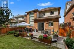 21 ENGLISH OAK DRIVE | Richmond Hill Ontario | Slide Image Twenty-three