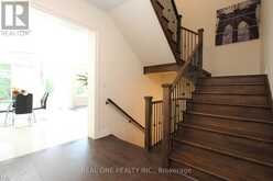108 SILK TWIST DRIVE | East Gwillimbury Ontario | Slide Image Thirteen