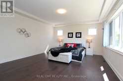 108 SILK TWIST DRIVE | East Gwillimbury Ontario | Slide Image Sixteen