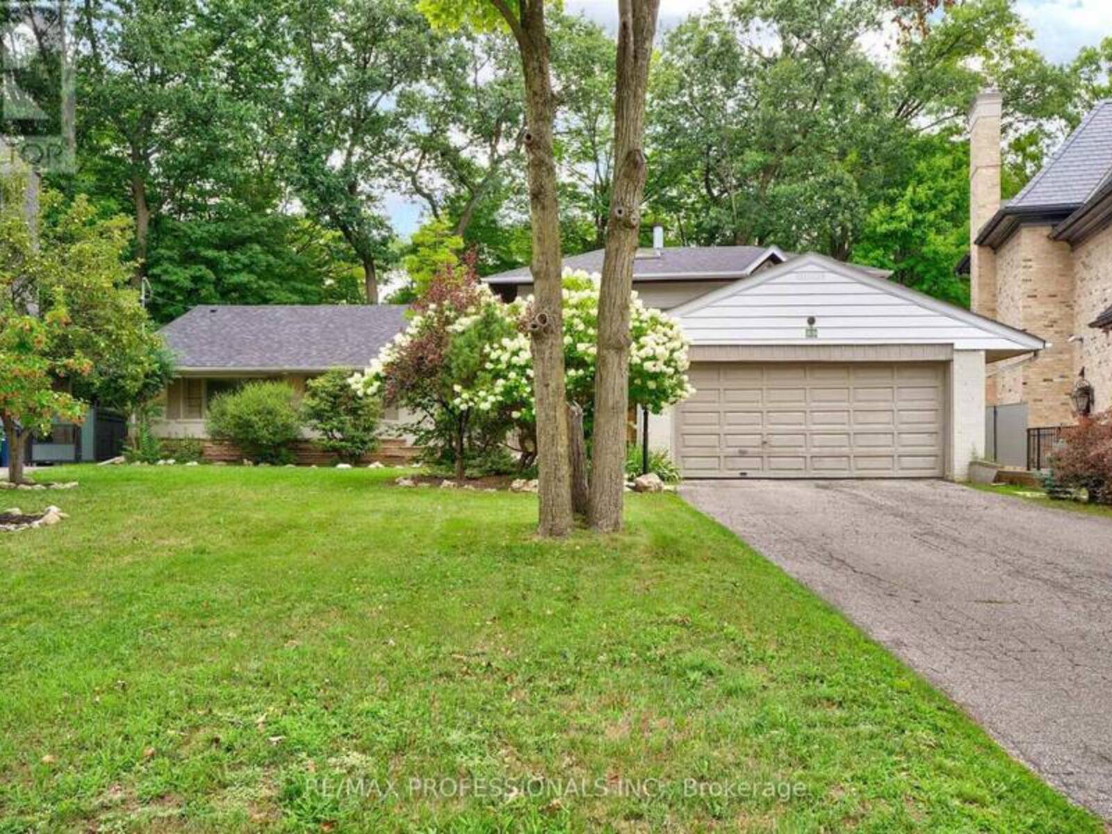 89 VALECREST DRIVE, Toronto, Ontario M9A 4P5