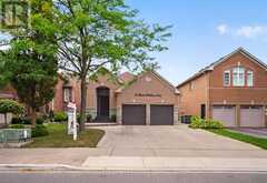 3 TWIN WILLOW CRESCENT | Brampton Ontario | Slide Image One