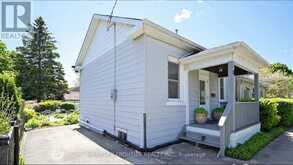 81 RICHMOND STREET | Brantford Ontario | Slide Image Three