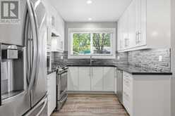 2120 CAVENDISH DRIVE | Burlington Ontario | Slide Image Six