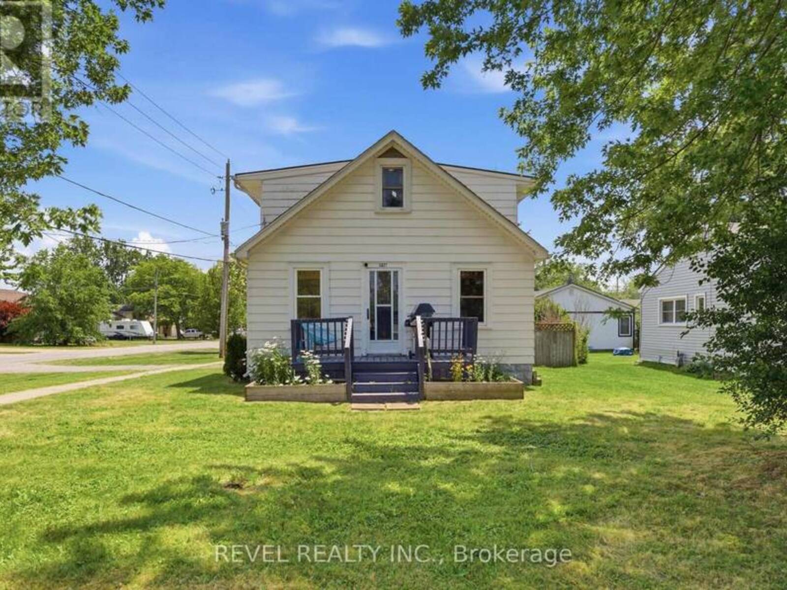 1217 ORCHARD AVENUE, Fort Erie, Ontario L2A 3C8