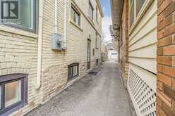 12 BELSIZE DRIVE | Toronto Ontario | Slide Image Thirty-seven