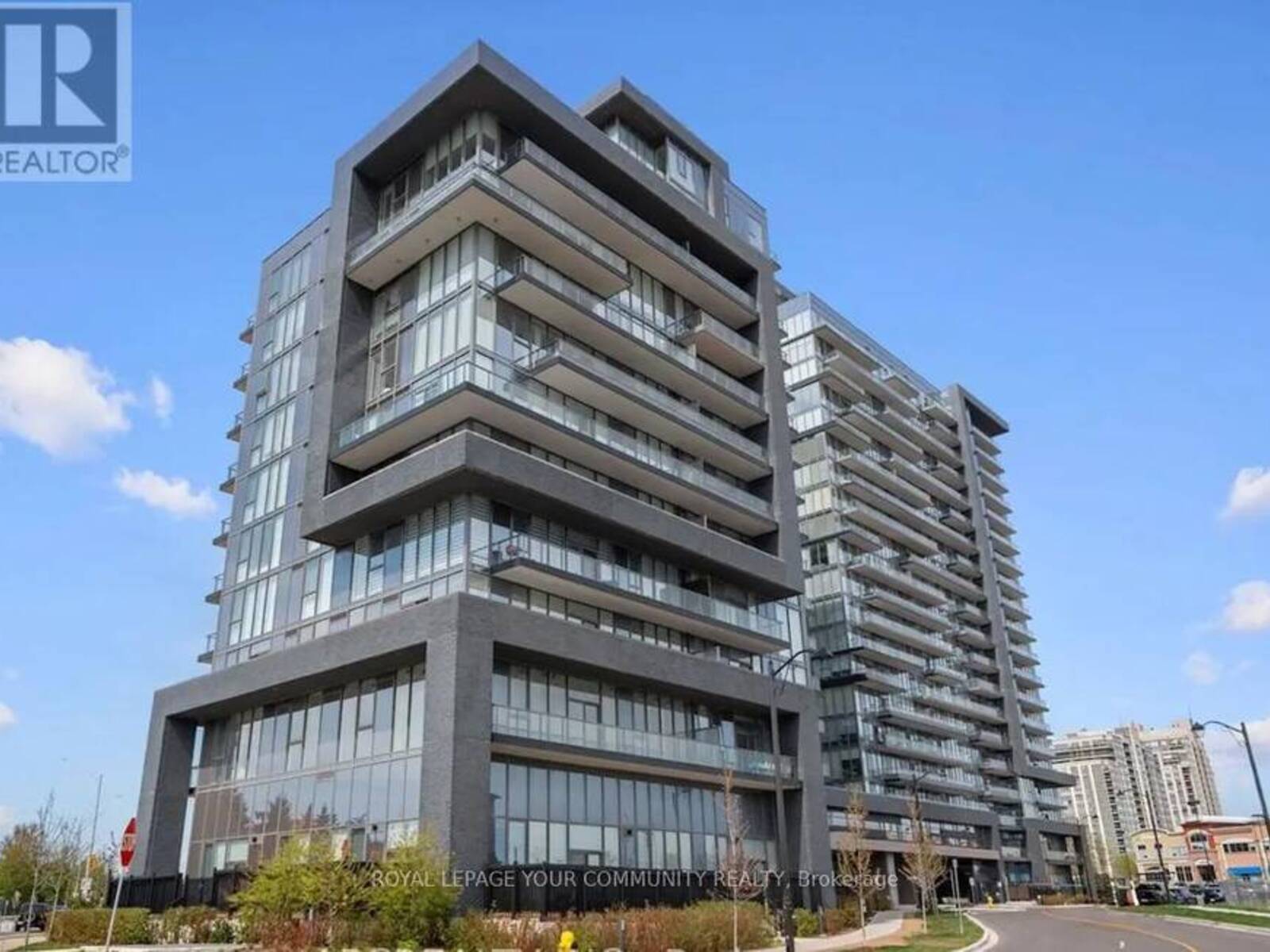 404 - 20 GATINEAU DRIVE, Vaughan, Ontario L4J 0L3