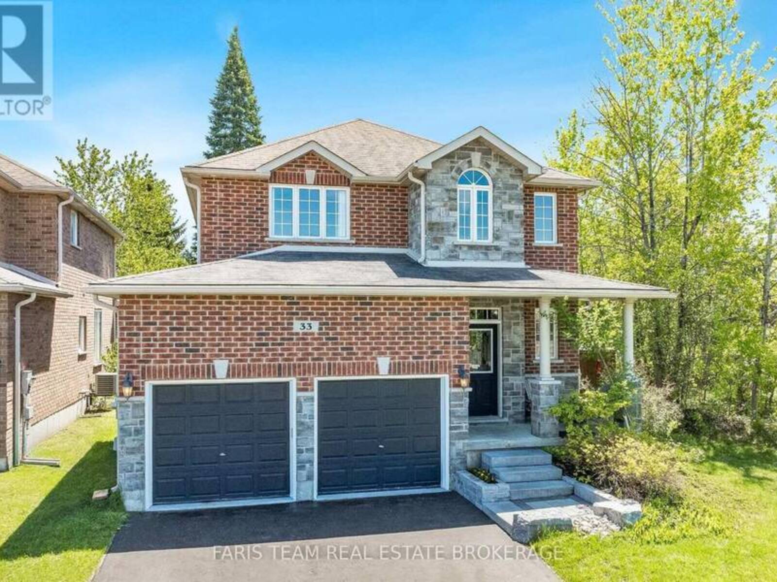 33 AUBURN COURT, Barrie, Ontario L4N 6G9