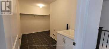 143 DOVEDALE DRIVE | Georgina Ontario | Slide Image Sixteen