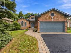 3 MAW COURT Barrie Ontario, L4N 7X7