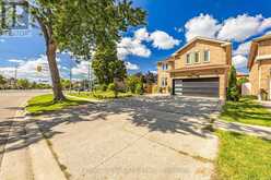 743 WINTERTON WAY | Mississauga Ontario | Slide Image Three