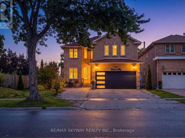 743 WINTERTON WAY Mississauga Ontario, L5R 3H7 - 8 Bedrooms Home For Sale