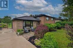 2103 SEABROOK DRIVE | Oakville Ontario | Slide Image Four