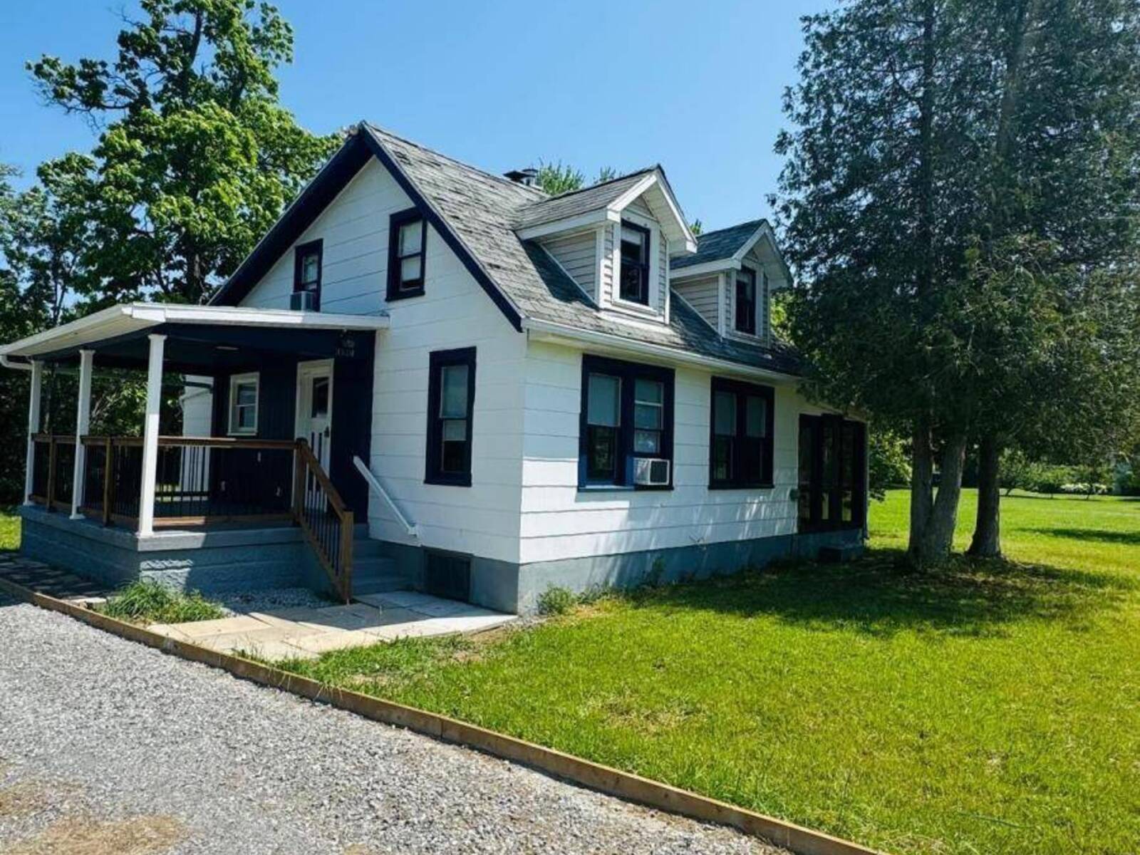 1726 TOWNLINE ROAD, Fort Erie, Ontario L2A 5M4