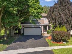 987 COPPERFIELD DRIVE Oshawa Ontario, L1K 2E9