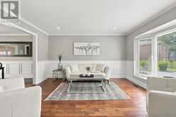 13 TOBY COURT | East Gwillimbury Ontario | Slide Image Eight
