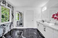 81 BULMER CRESCENT | Newmarket Ontario | Slide Image Nineteen