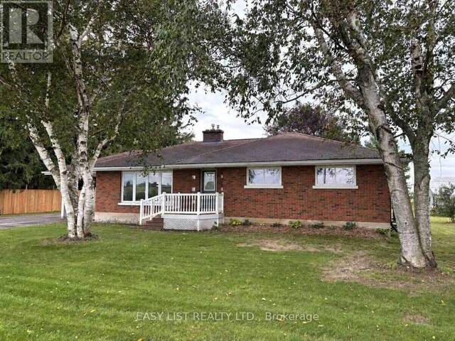 21 BRUCE RD 22 Hanover Ontario, N4N 3B9 - 3 Bedrooms Home For Sale