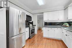 37 BOURBON COURT | Hamilton Ontario | Slide Image Ten
