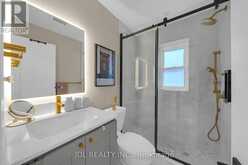 379 SCARBOROUGH ROAD | Toronto Ontario | Slide Image Twenty-three