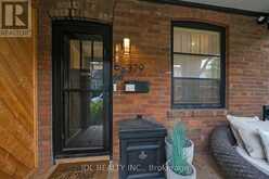 379 SCARBOROUGH ROAD | Toronto Ontario | Slide Image Five