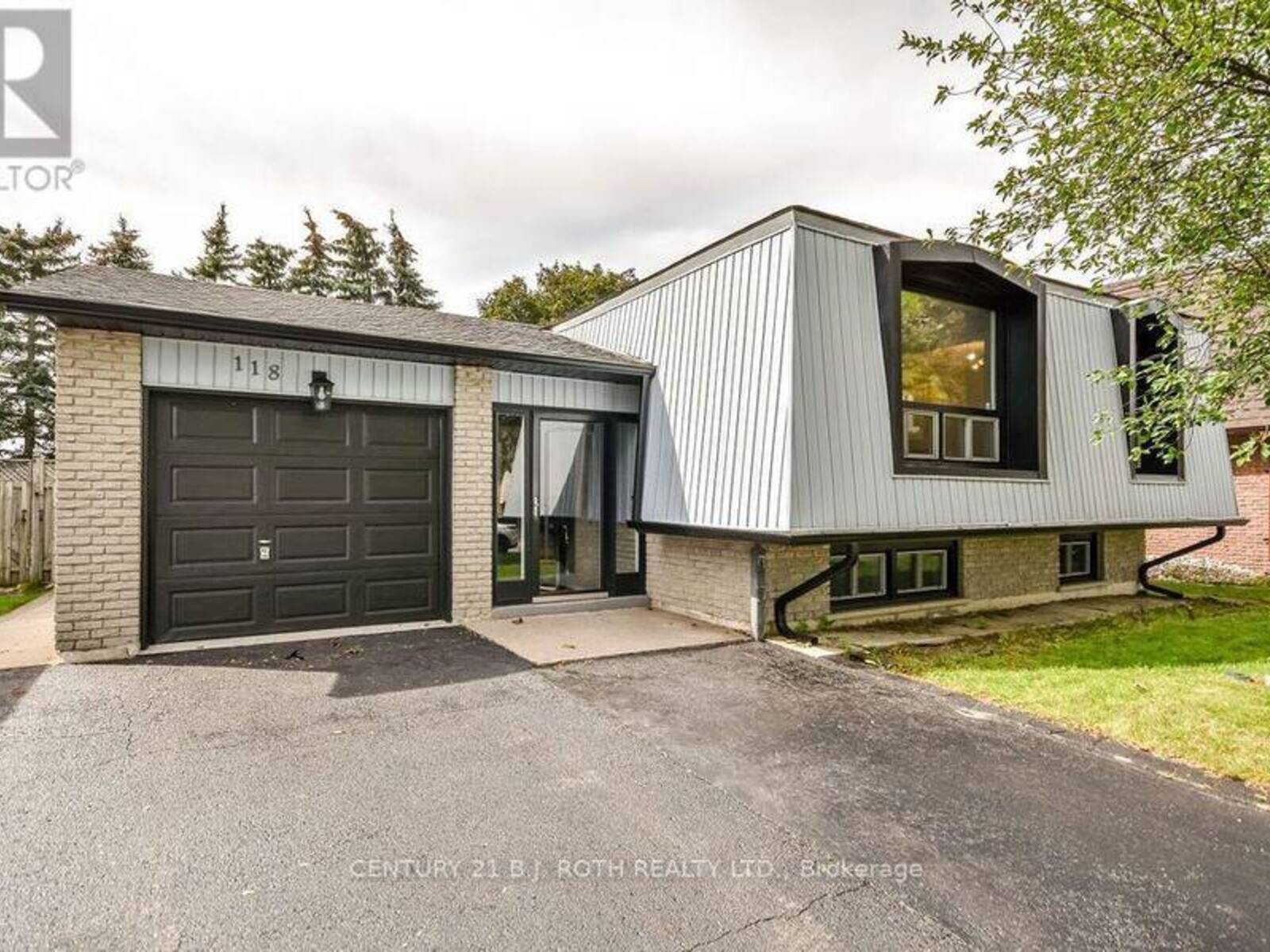 118 MARSHALL STREET, Barrie, Ontario L4N 4L5