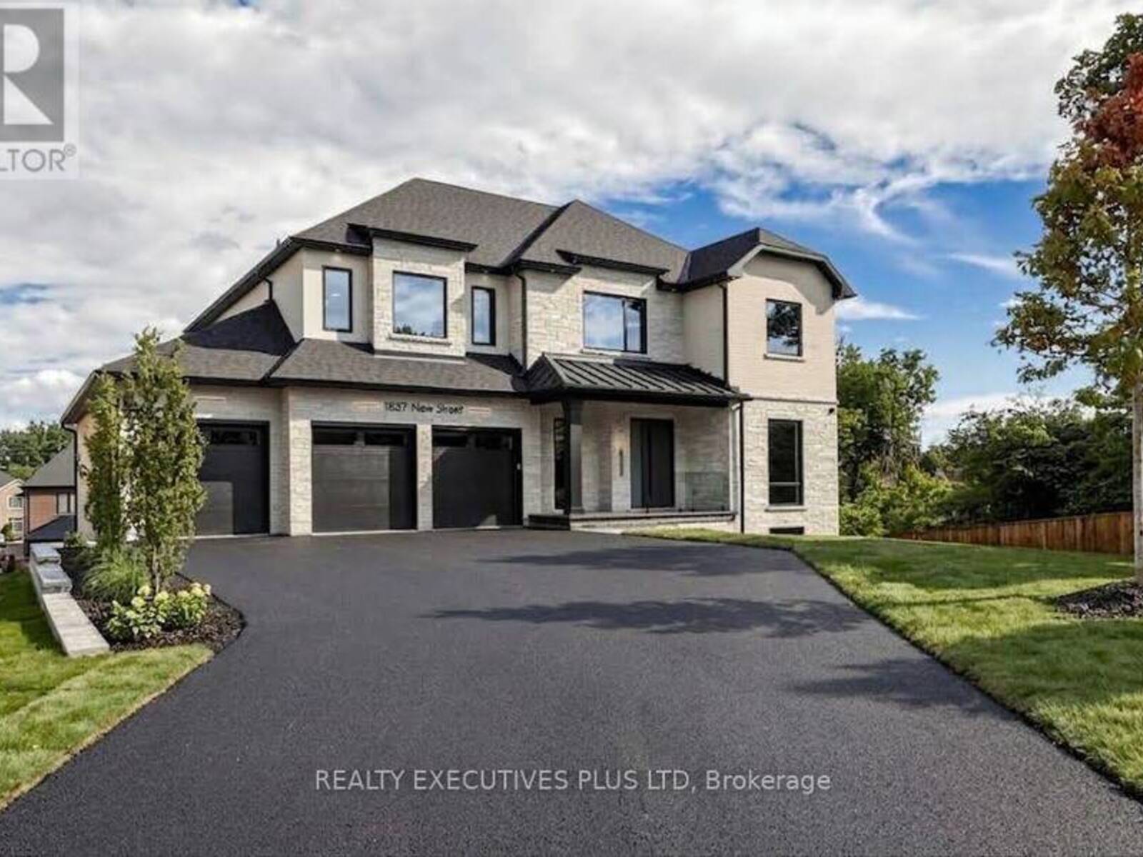 1837 NEW STREET, Pickering, Ontario L1V 3L9