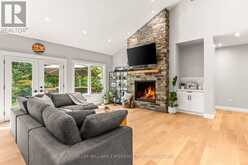 1065 KILWORTHY ROAD | Gravenhurst Ontario | Slide Image Twelve