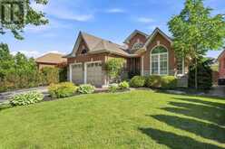 15 IVYGREEN ROAD | Georgina Ontario | Slide Image Three