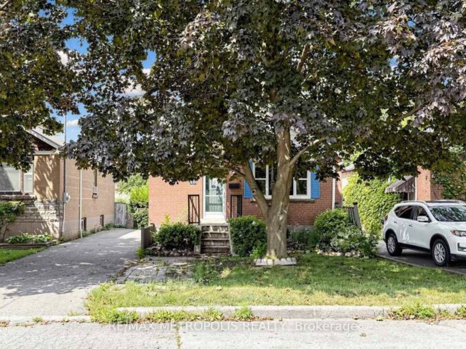 10 DAVIDSON AVENUE, Toronto, Ontario M1K 1C3