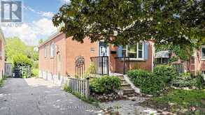 10 DAVIDSON AVENUE | Toronto Ontario | Slide Image Four