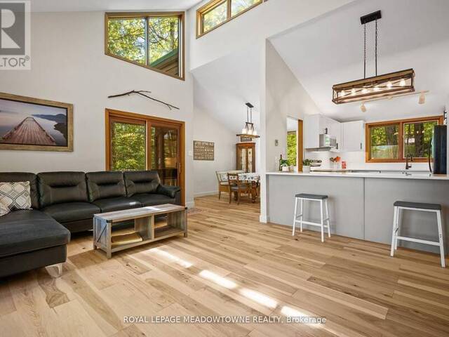 251A - 19 FIRE ROUTE North Kawartha Ontario, K0L 1J0 - 5 Bedrooms Waterfront Home For sale