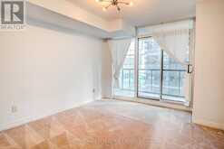 1008 - 30 GRAND TRUNK CRESCENT | Toronto Ontario | Slide Image Seventeen