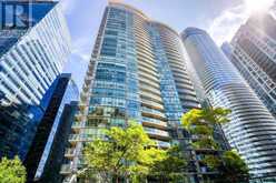 1008 - 30 GRAND TRUNK CRESCENT | Toronto Ontario | Slide Image Thirty-four
