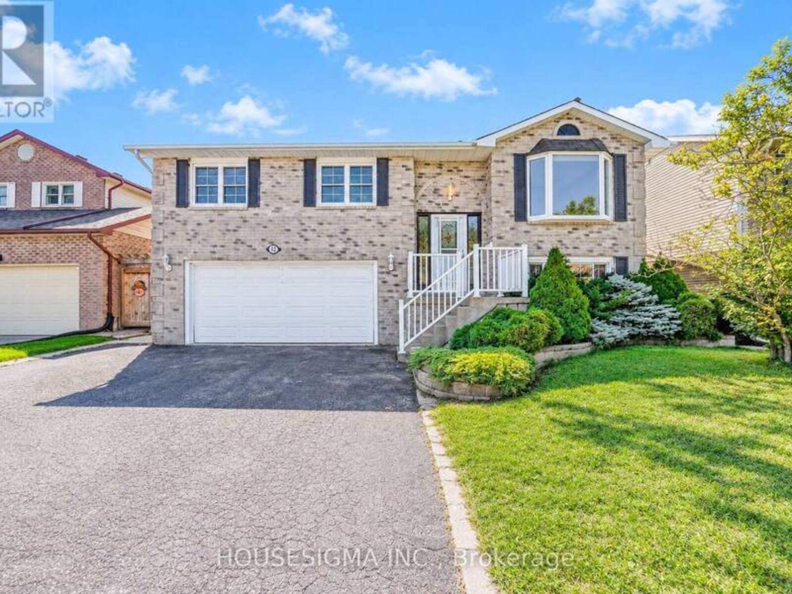 42 CHERRY BLOSSOM CRESCENT, Clarington, Ontario L1E 1G7