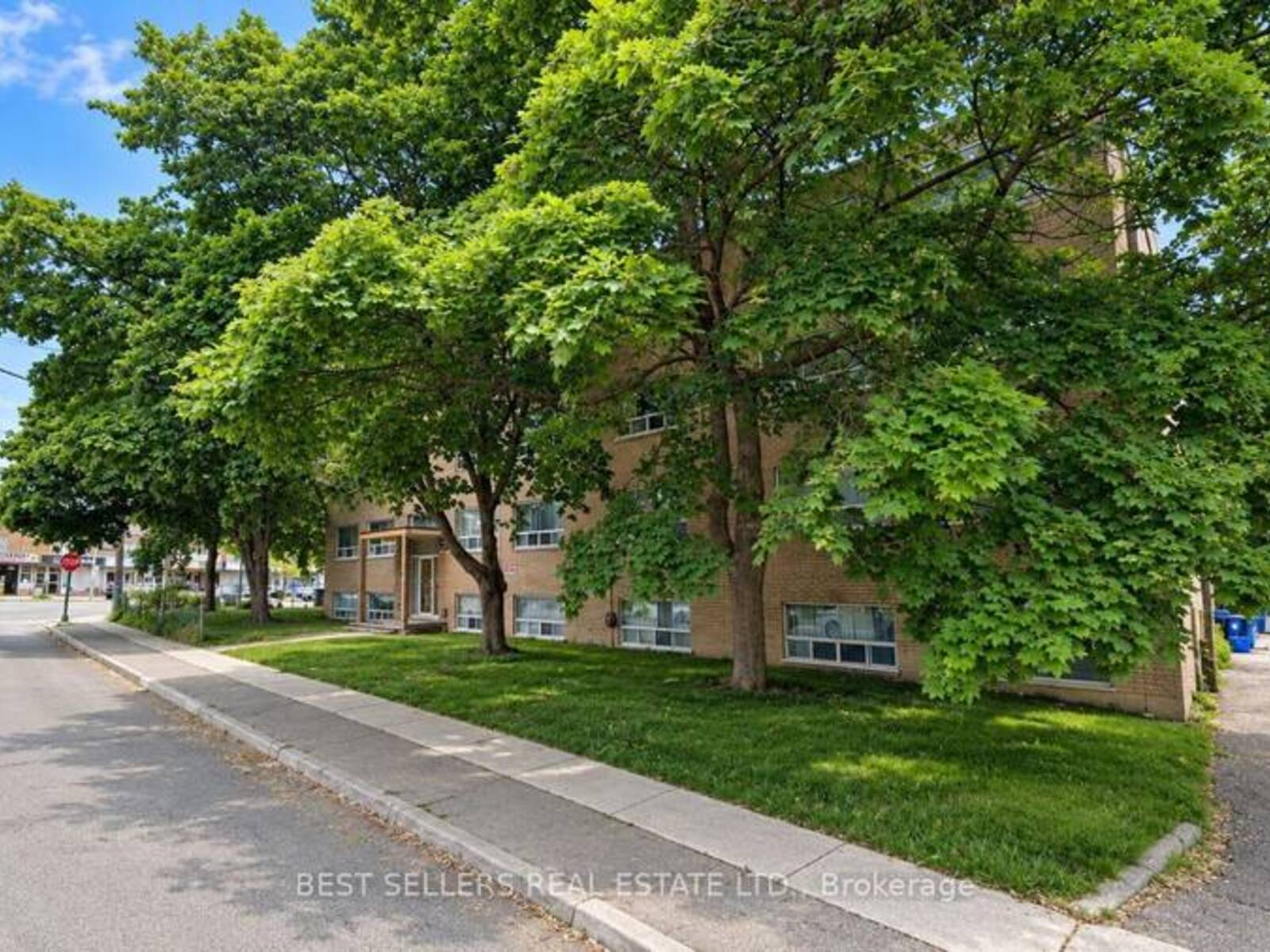 105 TWENTY-FIFTH STREET, Toronto, Ontario M8V 3P9