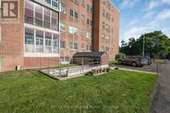 9 - 824 BRANT STREET | Burlington Ontario | Slide Image Four