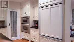 2068 NIPIGON DRIVE | Oakville Ontario | Slide Image Fifteen