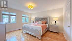 2068 NIPIGON DRIVE | Oakville Ontario | Slide Image Twenty-one