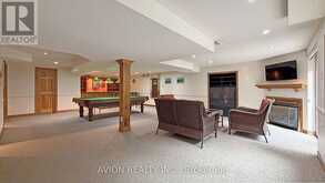 2068 NIPIGON DRIVE | Oakville Ontario | Slide Image Thirty