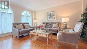 2068 NIPIGON DRIVE | Oakville Ontario | Slide Image Three