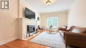 2068 NIPIGON DRIVE | Oakville Ontario | Slide Image Six