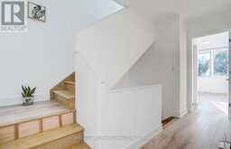 27 CHESTNUT COURT | Aurora Ontario | Slide Image Thirty-seven